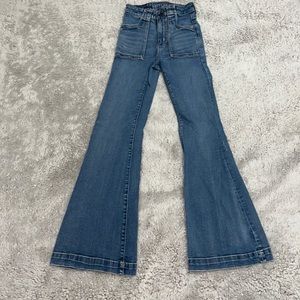 •AE next level super high - waisted flare jeans•size 0 regular•